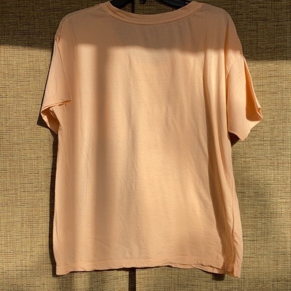 Lou and Grey supima cotton tee T-shirt light peach color - Picture 4 of 4